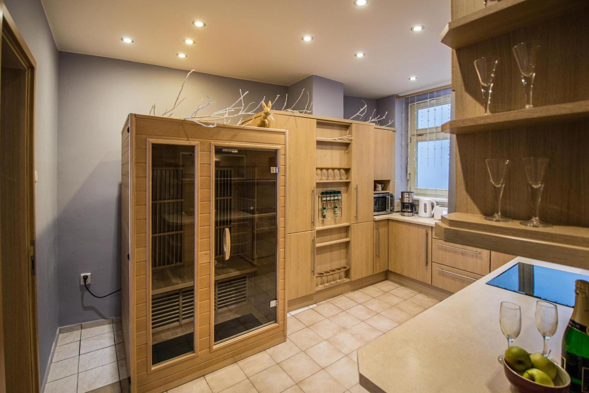 Main Prague Square Apartments Sauna And Fireplace Bagian luar foto