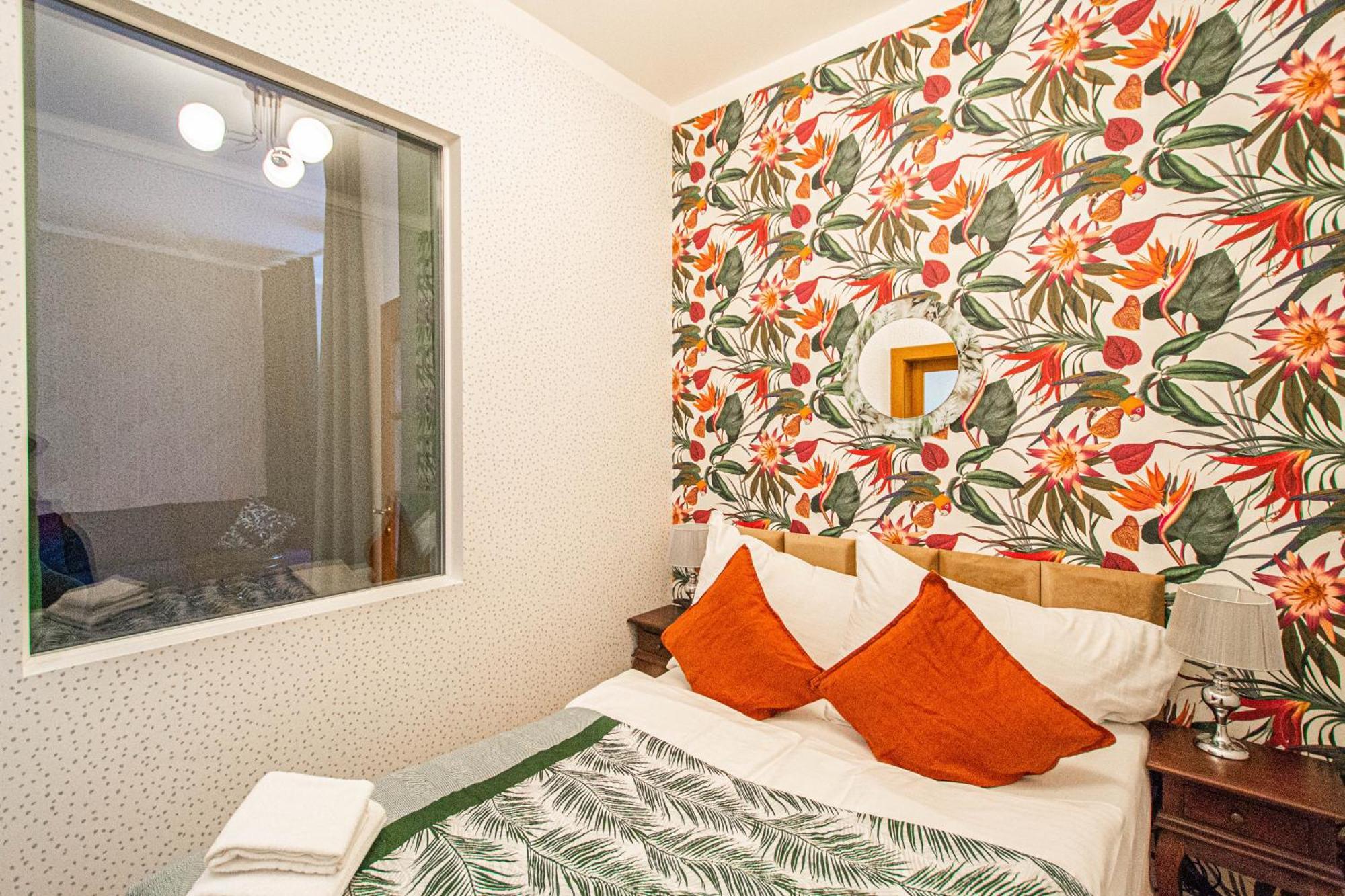 Main Prague Square Apartments Sauna And Fireplace Bagian luar foto